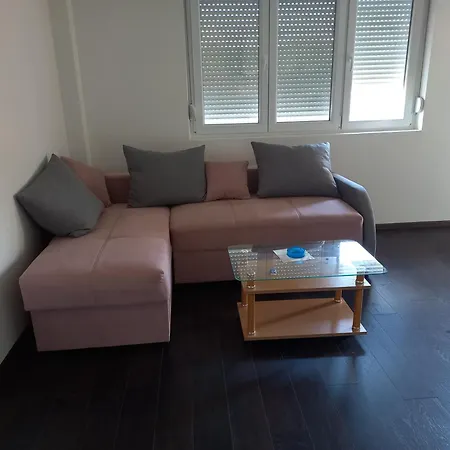 Nikolovski Apartment *